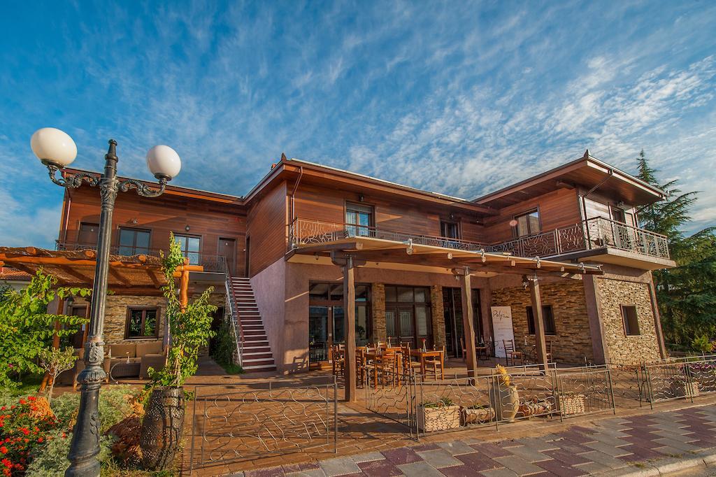 Polys Guest House Katachás Eksteriør billede